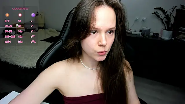 cute little ass online show from 05-03-26, 04:24