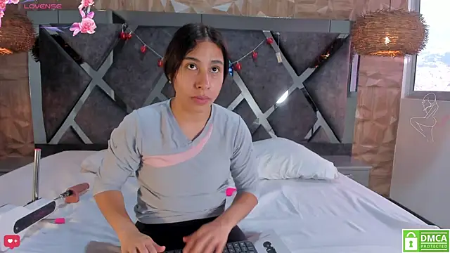 Selene  Lopez  online show from 02-27-26, 07:47