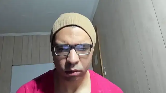 NaturalBeautyQueen online show from 10-19-25, 12:50