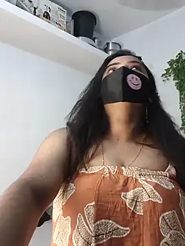 Snapshot of Natasa-4455 chatting on 06-07-26, 05:49 Natasa-4455 online show from 06-07-26, 05:49