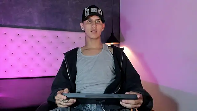  realwav online show from 10-17-25, 07:11