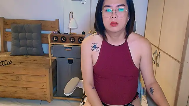 Snapshot of moriliciousxxx chatting on 09-15-25, 12:54 moriliciousxxx online show from 09-15-25, 12:54