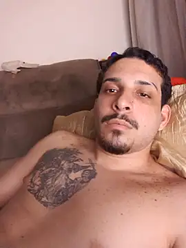 Snapshot of branquintatto chatting on 10-16-25, 05:30 branquintatto online show from 10-16-25, 05:30