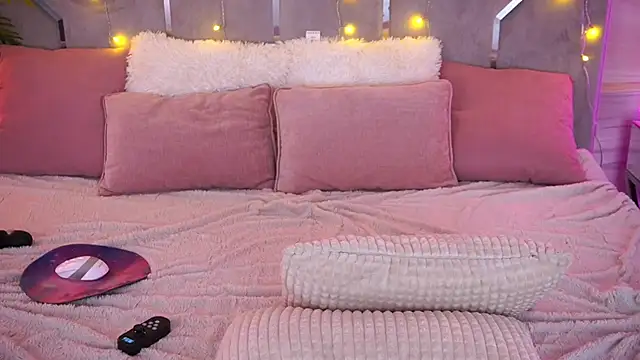 MysticGrace online show from 04-25-26, 02:14