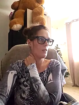 Snapshot of Mila_Luciphya chatting on 12-05-25, 02:14 Mila Luciphya online show from 12-05-25, 02:14