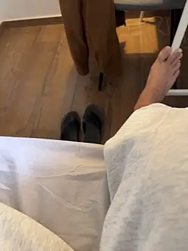 Manu97k online show from 12-01-25, 08:19