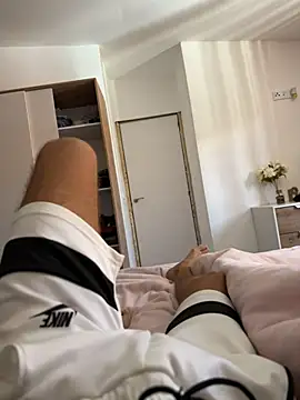 Manu97k online show from 03-04-26, 12:55