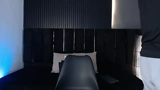 Dominic ghost online show from 01-08-26, 03:42