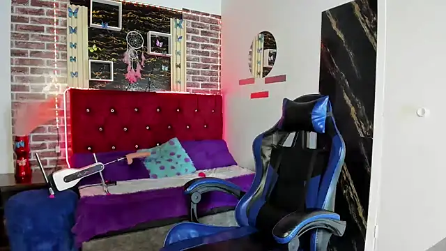 Snapshot of angelitasexxxhot chatting on 11-10-25, 12:53 angelitasexxxhot online show from 11-10-25, 12:53