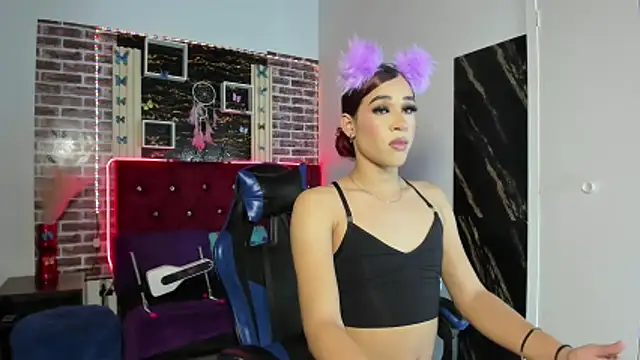 Snapshot of angelitasexxxhot chatting on 11-20-25, 12:11 angelitasexxxhot online show from 11-20-25, 12:11