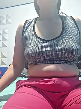 Snapshot of vaneza1999 chatting on 09-29-25, 06:35 vaneza1999 online show from 09-29-25, 06:35