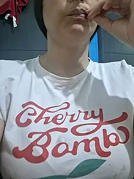 Snapshot of vaneza1999 chatting on 10-24-25, 09:55 vaneza1999 online show from 10-24-25, 09:55