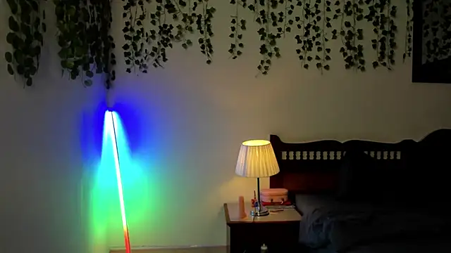 Ariana Spring online show from 10-16-25, 03:24