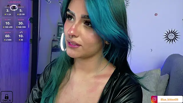 Snapshot of blue_kitten chatting on 05-12-26, 07:05 blue kitten online show from 05-12-26, 07:05