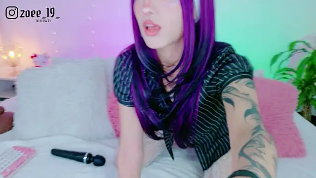 cuteezoe online show from 03-29-26, 04:23