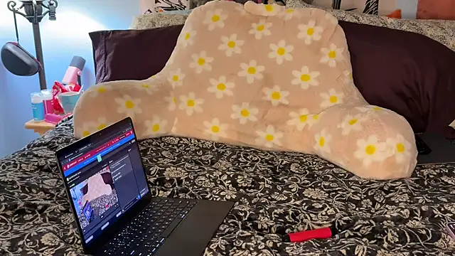 onlysunidreamss online show from 11-18-25, 02:17