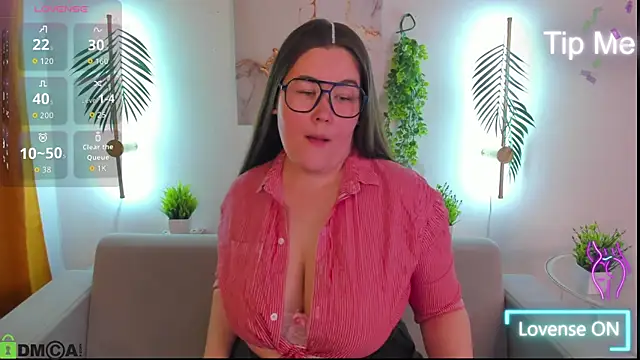 Tara Torres online show from 11-07-25, 07:41