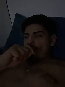 Snapshot of Elmane019 chatting on 09-29-25, 06:51 Elmane019 online show from 09-29-25, 06:51