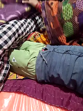 Snapshot of Sonabhabhi96 chatting on 01-16-26, 04:00 Sonabhabhi96 online show from 01-16-26, 04:00