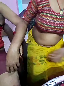 Snapshot of Sonabhabhi96 chatting on 05-14-26, 04:25 Sonabhabhi96 online show from 05-14-26, 04:25