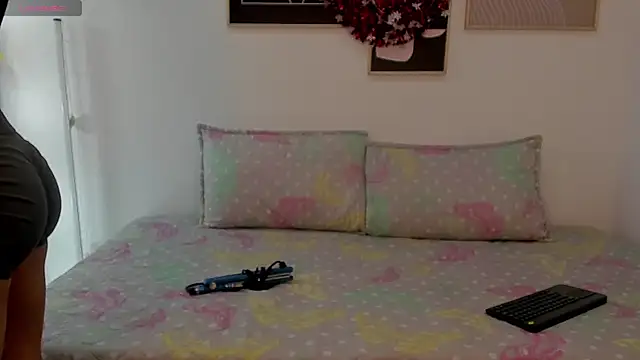 lycoris 19 online show from 12-22-25, 09:34