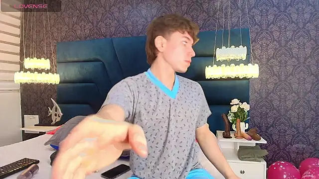 TaylerWhite online show from 01-18-26, 12:31