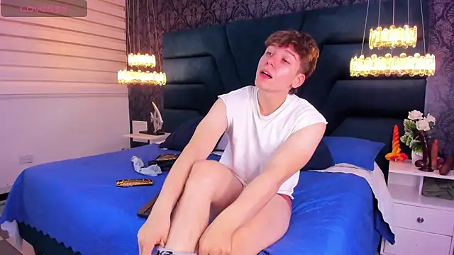 TaylerWhite online show from 02-08-26, 12:08