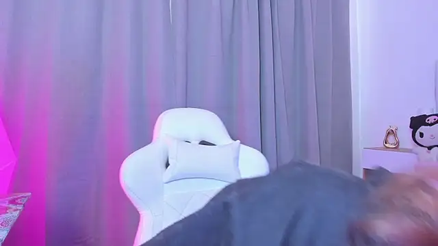 MilkWhore1 online show from 04-25-26, 07:44