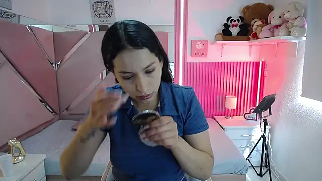 Mia garcia28 online show from 05-18-26, 01:28