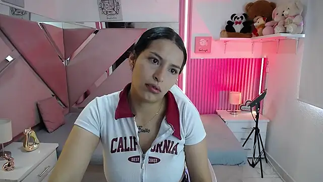 Mia garcia28 online show from 06-04-26, 01:39