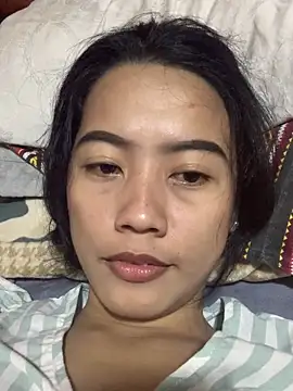 hotsunflower online show from 12-17-25, 07:25