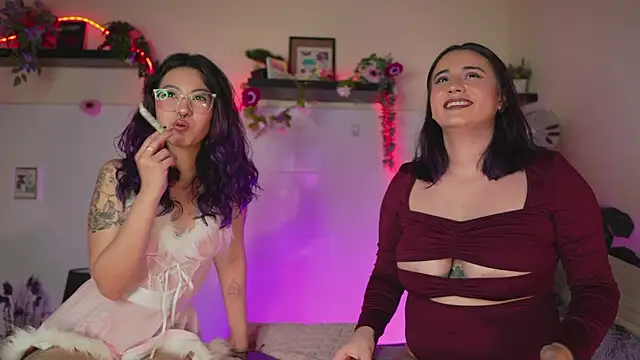 Lana Herondale online show from 04-19-26, 04:12