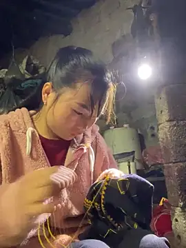 Sunyinn online show from 12-18-25, 01:44