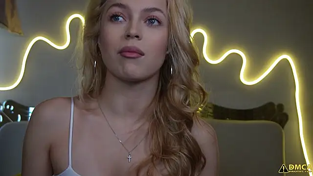 kellypeachcake online show from 10-10-25, 05:28