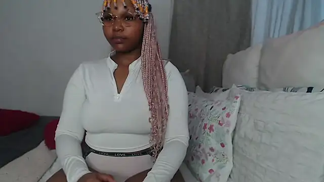 Snapshot of DarrkDeeva68 chatting on 12-01-25, 01:38 DarrkDeeva68 online show from 12-01-25, 01:38