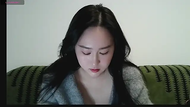 Snapshot of Belinda66 chatting on 11-28-25, 01:36 Belinda66 online show from 11-28-25, 01:36