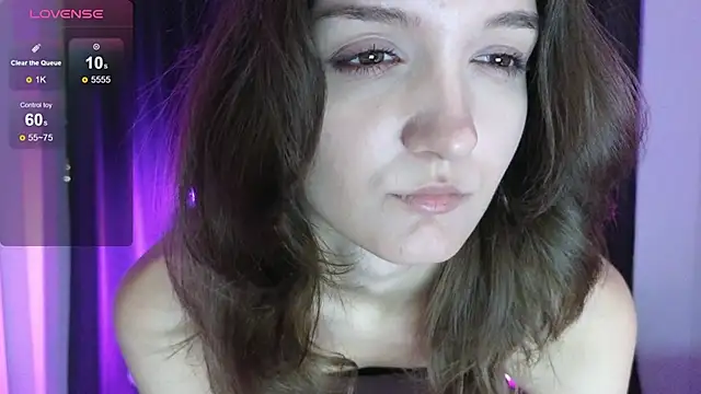 Snapshot of DebiHenks chatting on 11-11-25, 05:02 DebiHenks online show from 11-11-25, 05:02