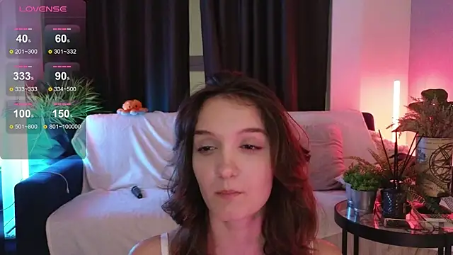 Snapshot of DebiHenks chatting on 11-21-25, 05:11 DebiHenks online show from 11-21-25, 05:11