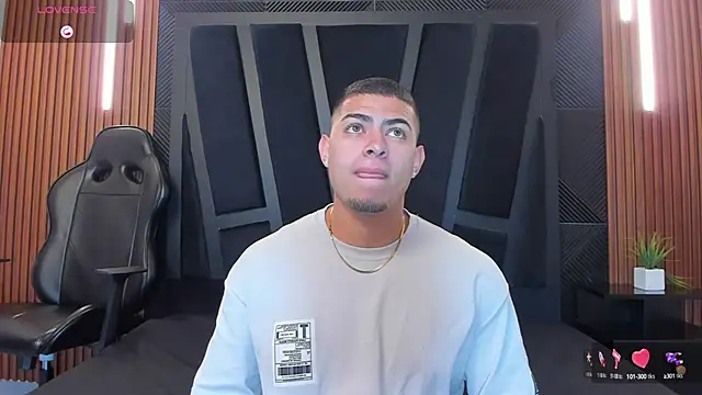 Snapshot of marco_garciia_ chatting on 09-11-25, 11:16 marco garciia online show from 09-11-25, 11:16