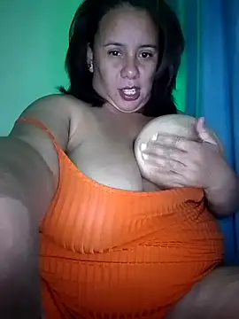 Snapshot of luzdanna chatting on 07-31-26, 11:15 luzdanna online show from 07-31-26, 11:15
