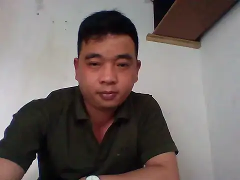 Snapshot of Boy_kuto77 chatting on 10-30-25, 07:32 Boy kuto77 online show from 10-30-25, 07:32