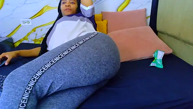 AmbarSmit online show from 04-01-26, 03:29