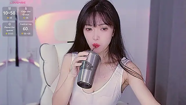 Snapshot of XiaoNana_ chatting on 11-15-25, 08:55 XiaoNana online show from 11-15-25, 08:55