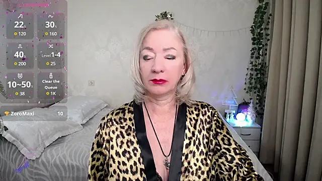 hunters woman online show from 12-14-25, 10:47