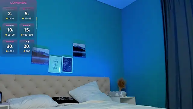 Snapshot of KiraSun chatting on 11-03-25, 11:26 KiraSun online show from 11-03-25, 11:26