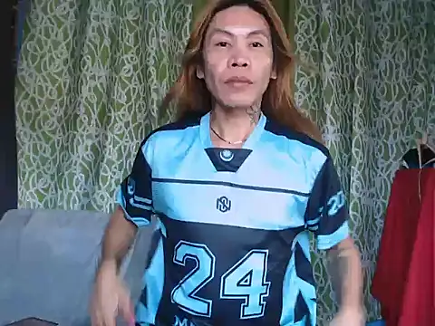 Snapshot of YourTopweng chatting on 10-27-25, 12:36 YourTopweng online show from 10-27-25, 12:36