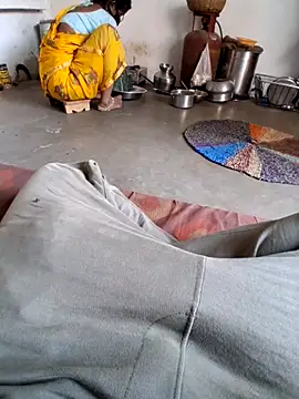 RAYI Queen 3 online show from 11-07-25, 03:17