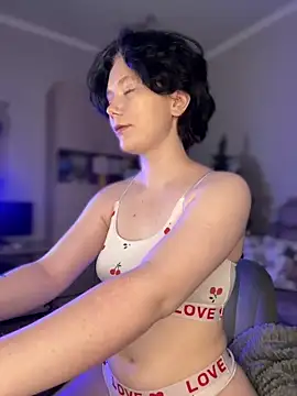 RinaShy online show from 12-15-25, 05:12