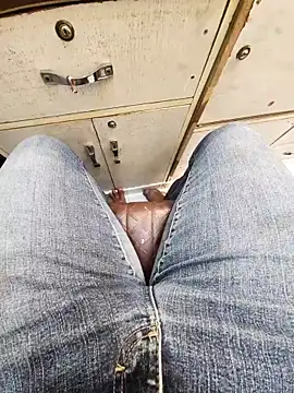  Danny   online show from 12-17-25, 01:17