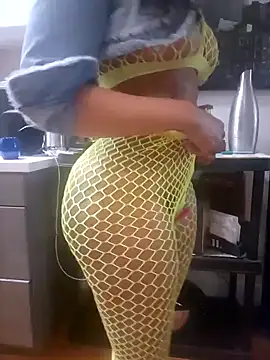 Caramel Lights online show from 02-06-26, 03:44